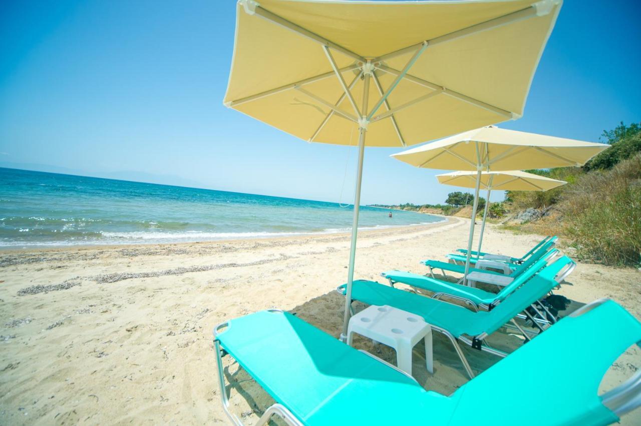 Summerday Villa Private Beach Nea Irakleia Exteriör bild